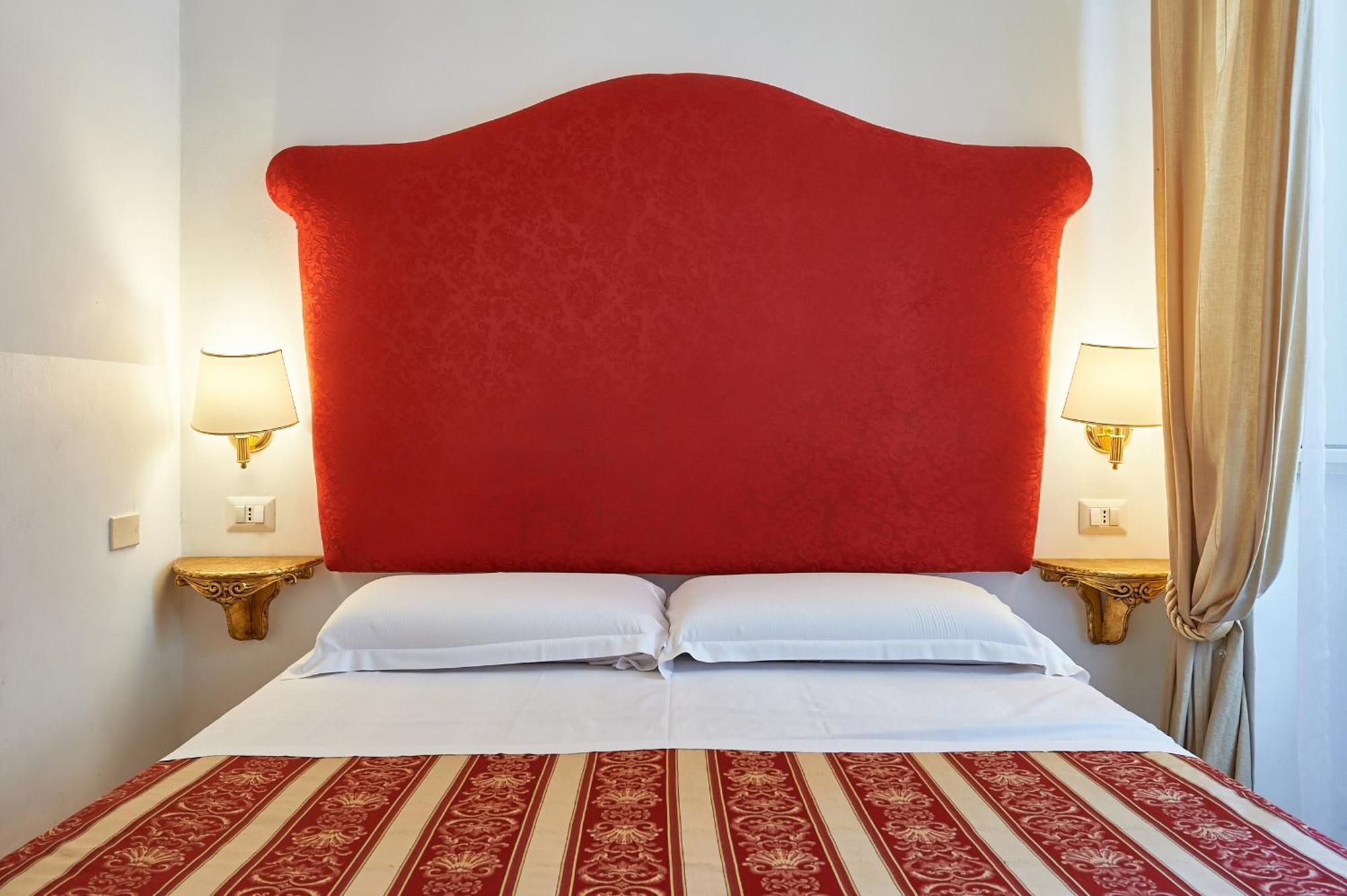 Virginia Hotel